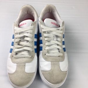 Adidas sneaker women size 11 white and blue gray